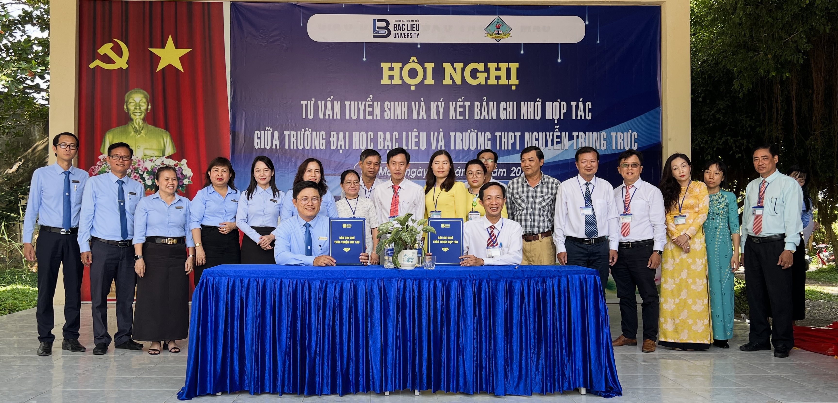 Trường Đại học Bạc Liêu tổ chức tư vấn tuyển sinh và ký kết Bản ghi nhớ hợp tác với trường THPT Nguyễn Trung Trực